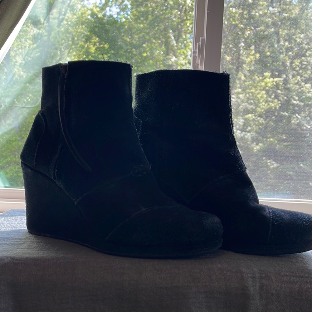 Ankle boots by TOMS